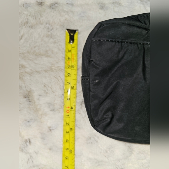 Athleta Black Belt Bag Minimalist Design Durable Nylon Washable Fabric - Picture 5 of 7